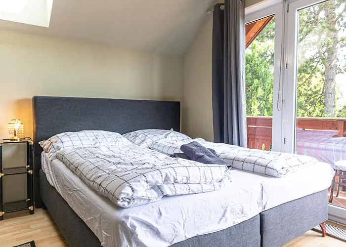 Villa Elegant Garden With Free Wifi Sleeps 25 Vienne